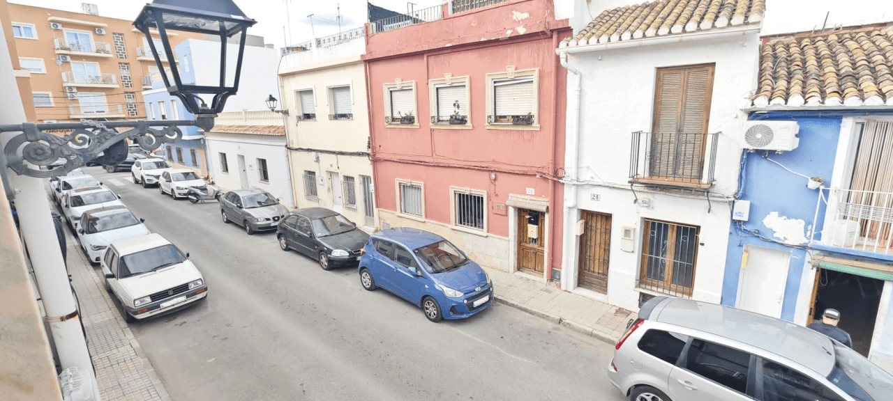STADTHAUS IN ALTSTADT IN DENIA