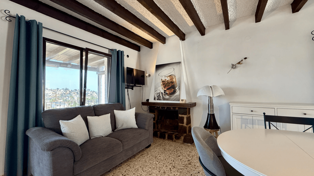 Villa con vistas al mar en una excelente ubicación en Calpe