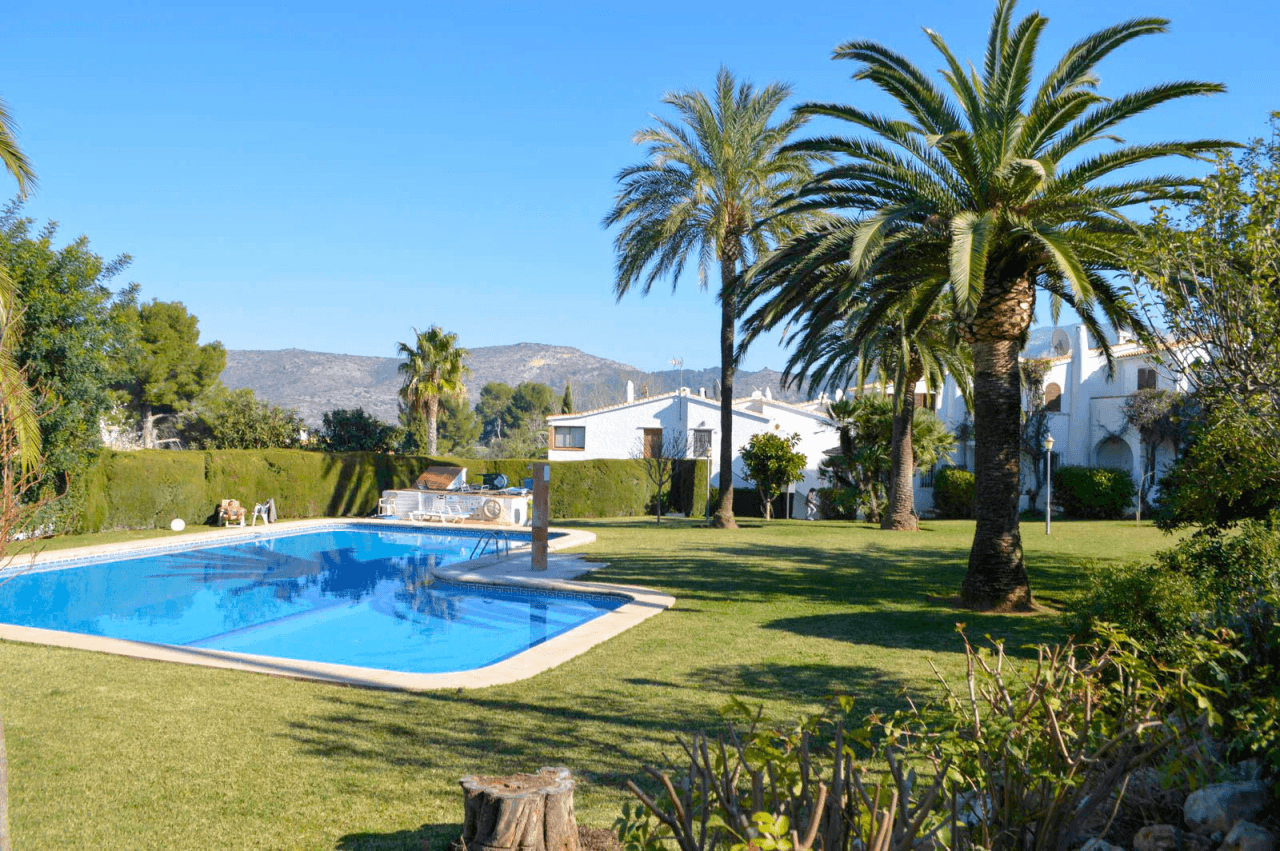 Apartamento en venta en La Sella, junto al golf y a un paso de Dénia y sus playas