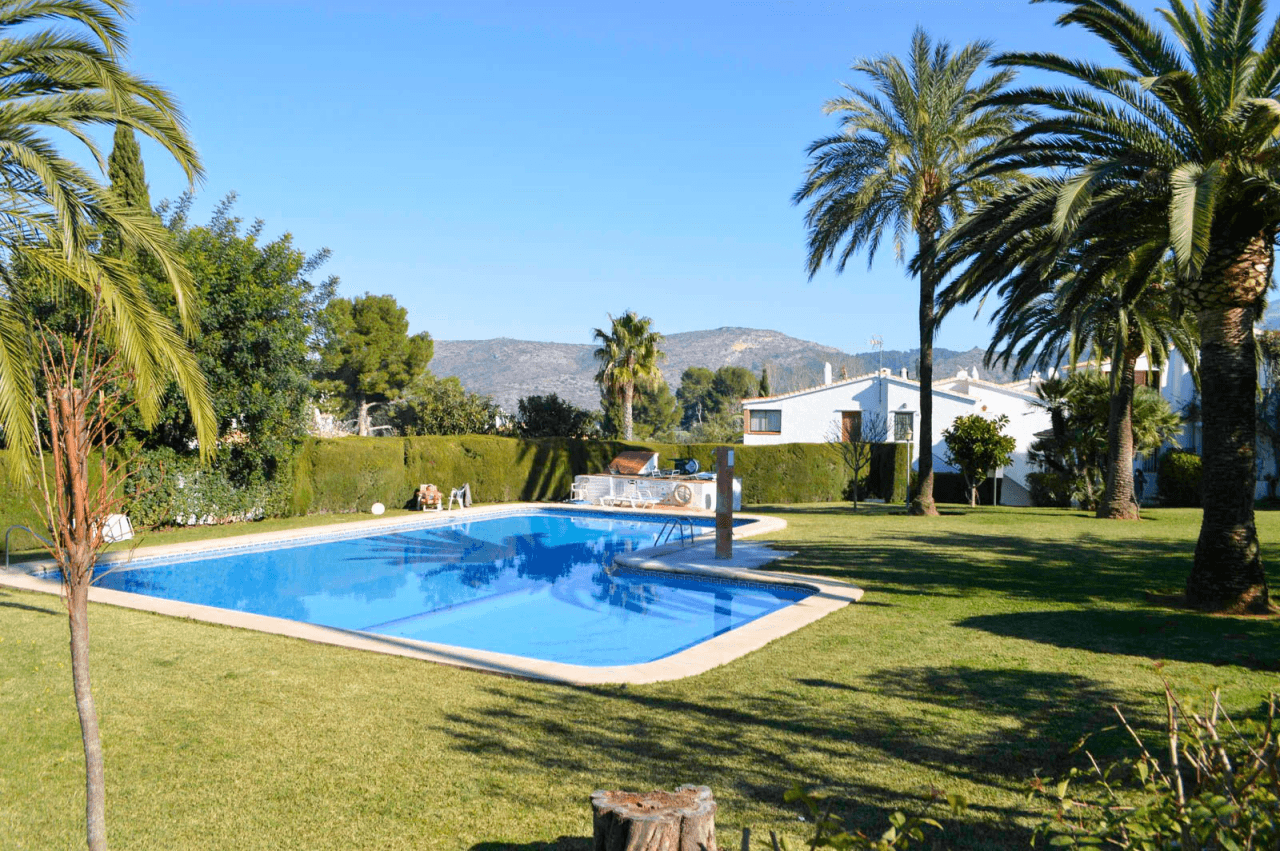 Apartamento en venta en La Sella, junto al golf y a un paso de Dénia y sus playas