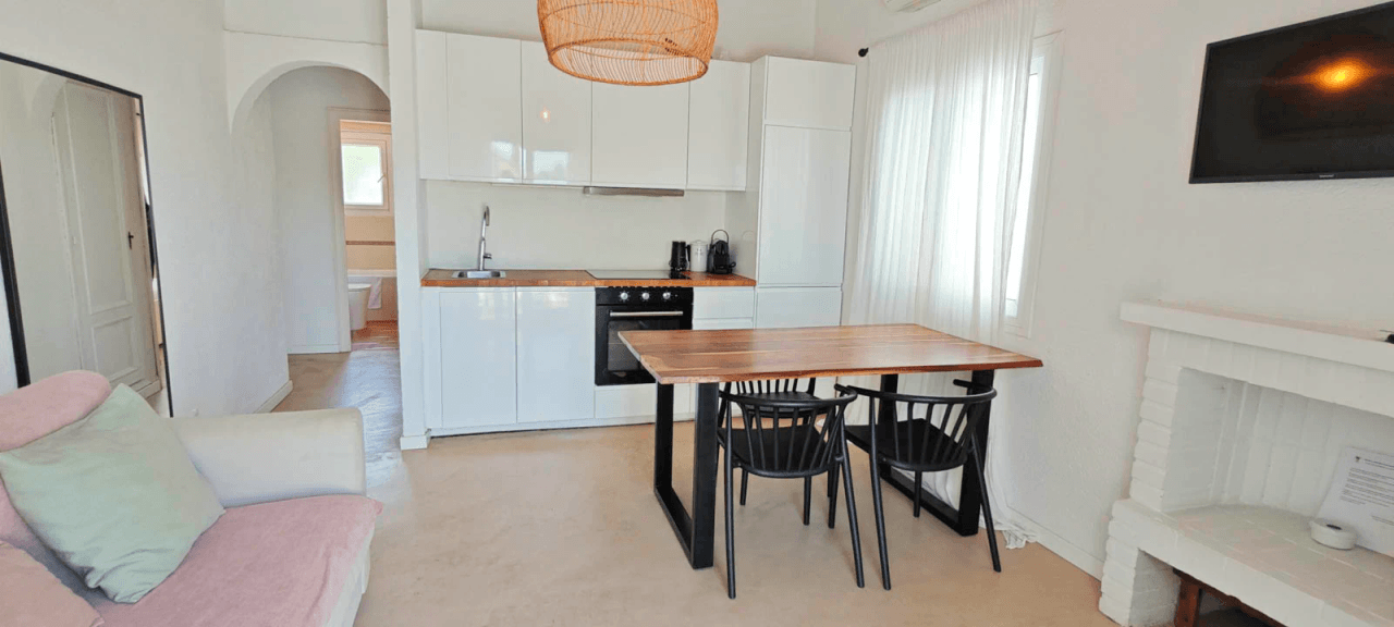 Apartment for sale in La Sella, next to the golf course and a step away from Dénia and its beaches.