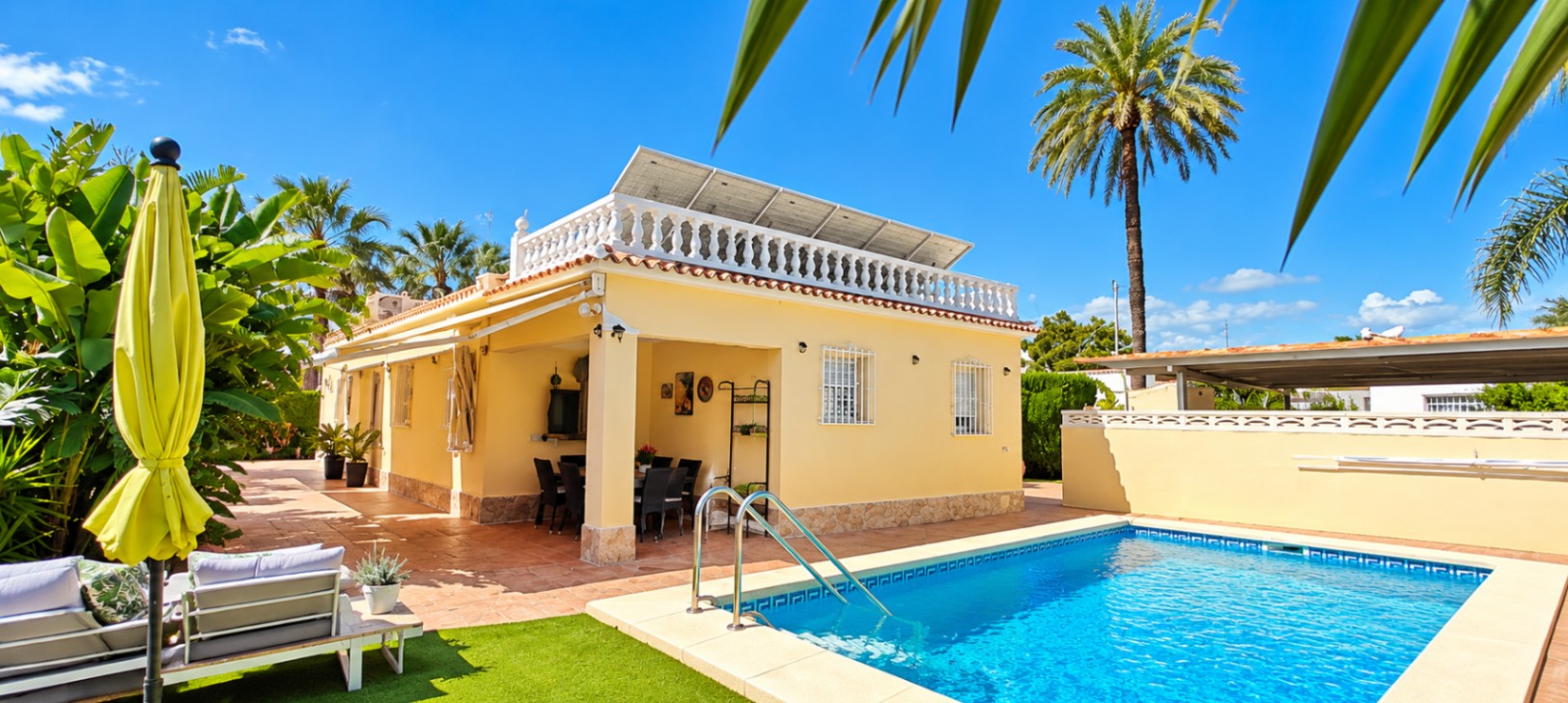 Villa for sale in Denia, Alicante