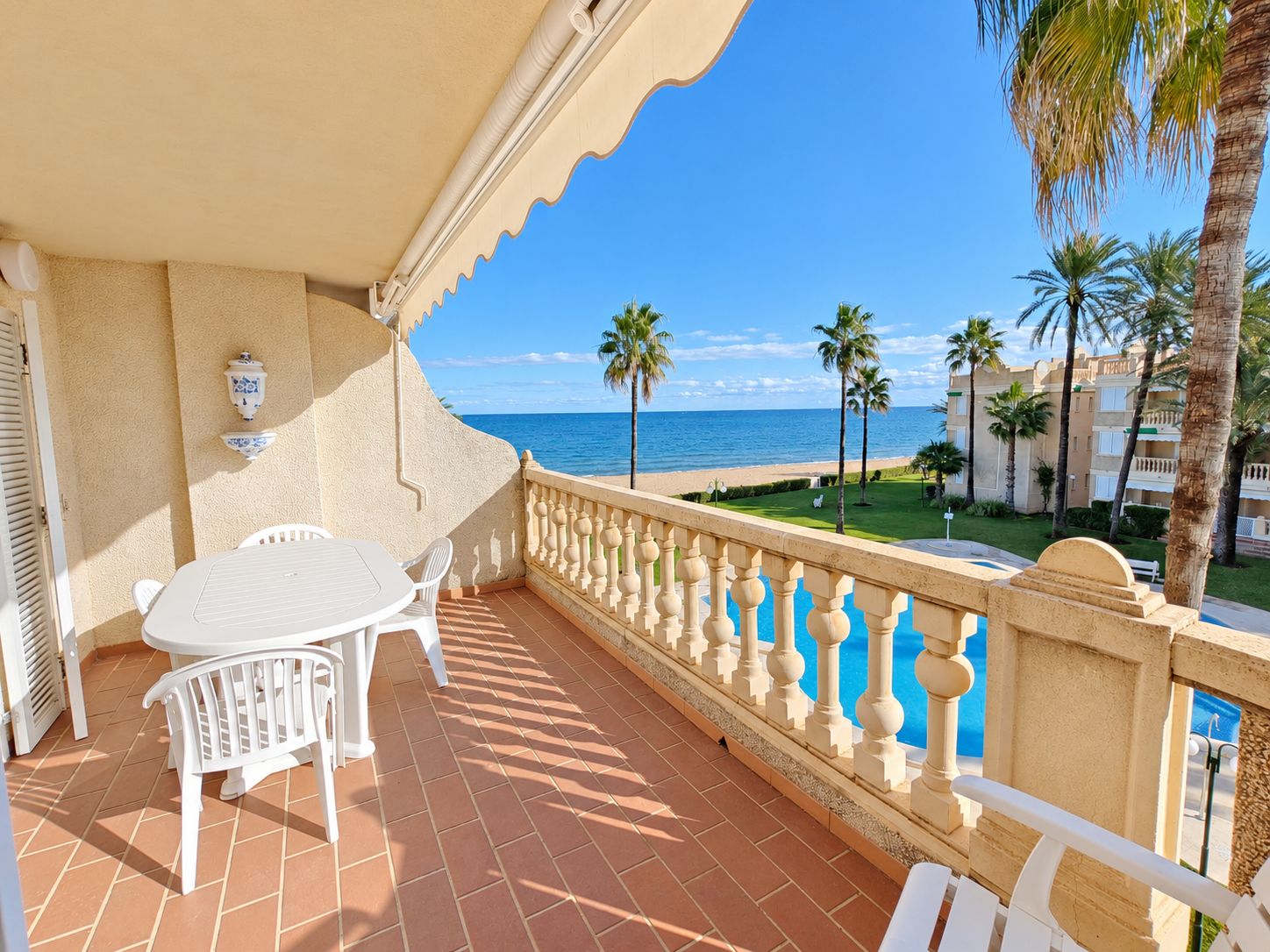 Wohnung zu verkaufen in Dénia, 2 Schlafzimmer mit Meerblick.