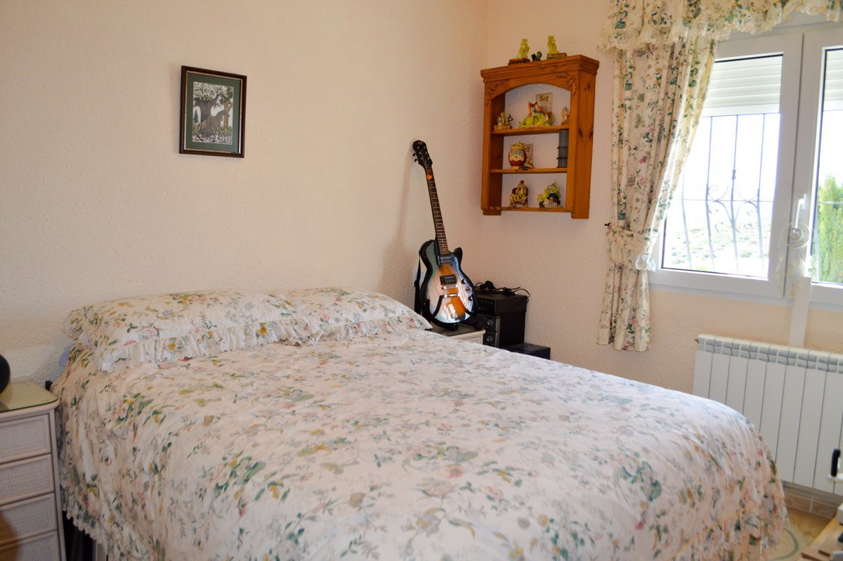 Villa 3 dormitorios con vistas en venta en Pedreguer