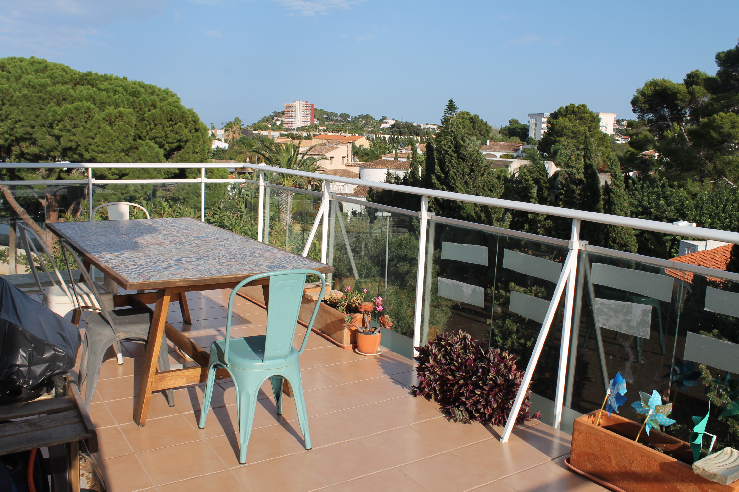 3 bedroom duplex penthouse for sale in Dénia a step away from the town with panoramic views of Montgo